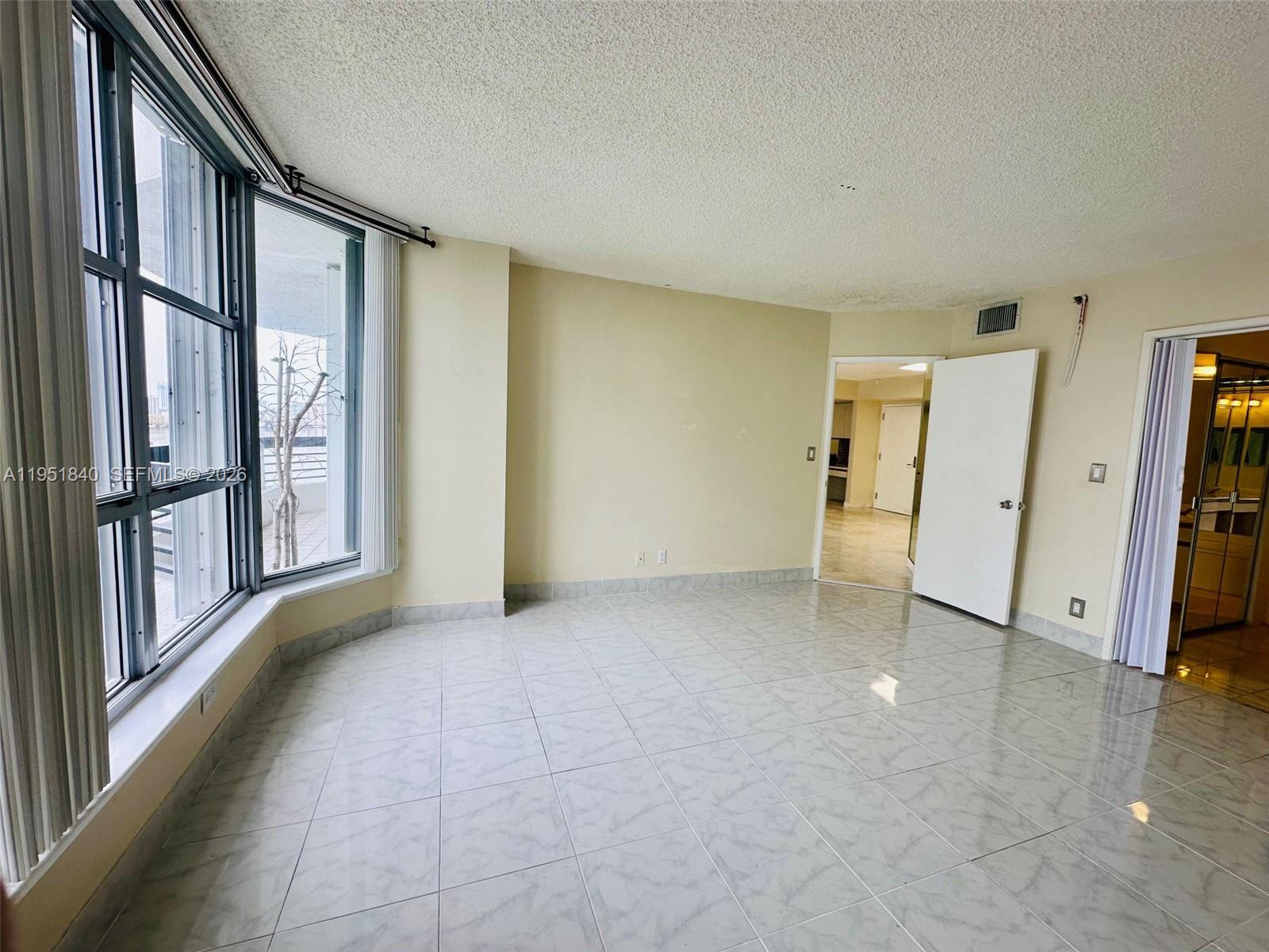 Photo of 3600 Mystic Pointe Dr #1117, Aventura, Florida, 33180 -