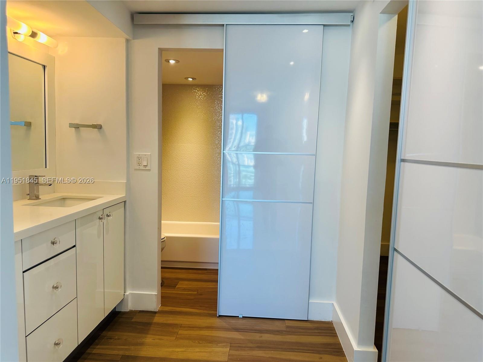 Подробнее 1528 2 / 2 1521 кв.футов $ 2026-01-26 0 Фото