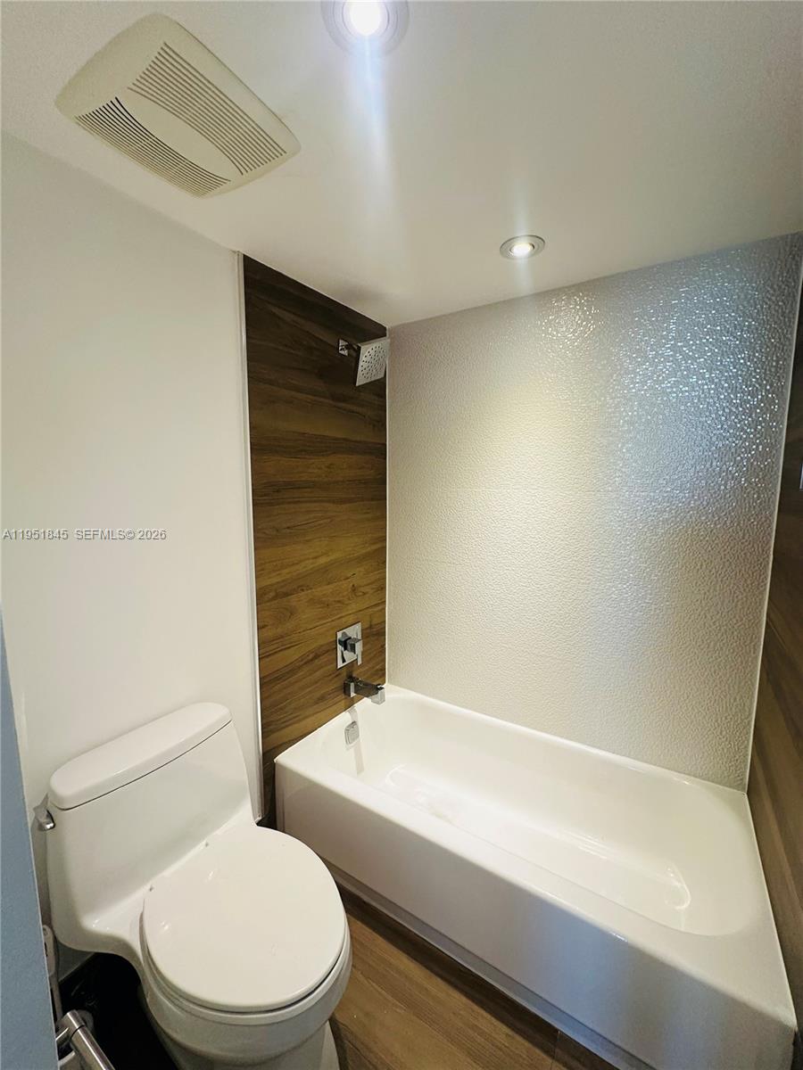 Подробнее 1528 2 / 2 1521 кв.футов $ 2026-01-26 0 Фото