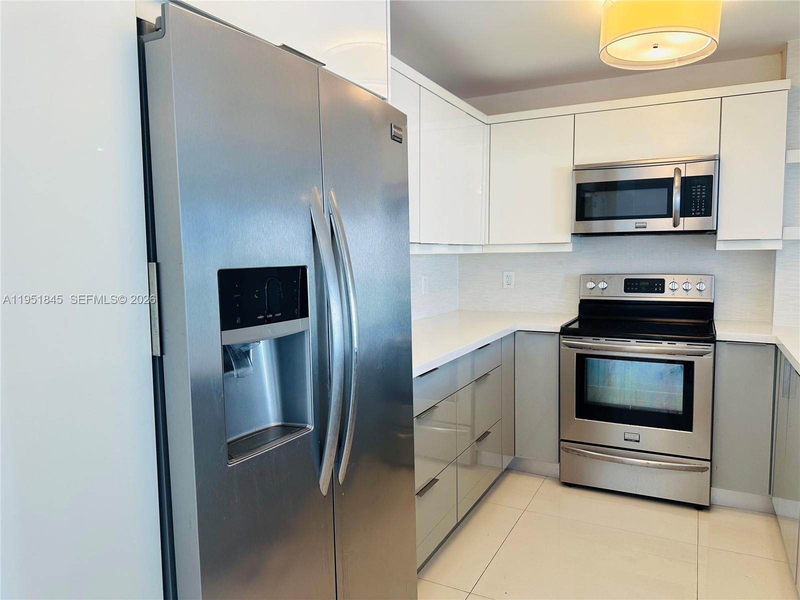 Подробнее 1528 2 / 2 1521 кв.футов $ 2026-01-26 0 Фото