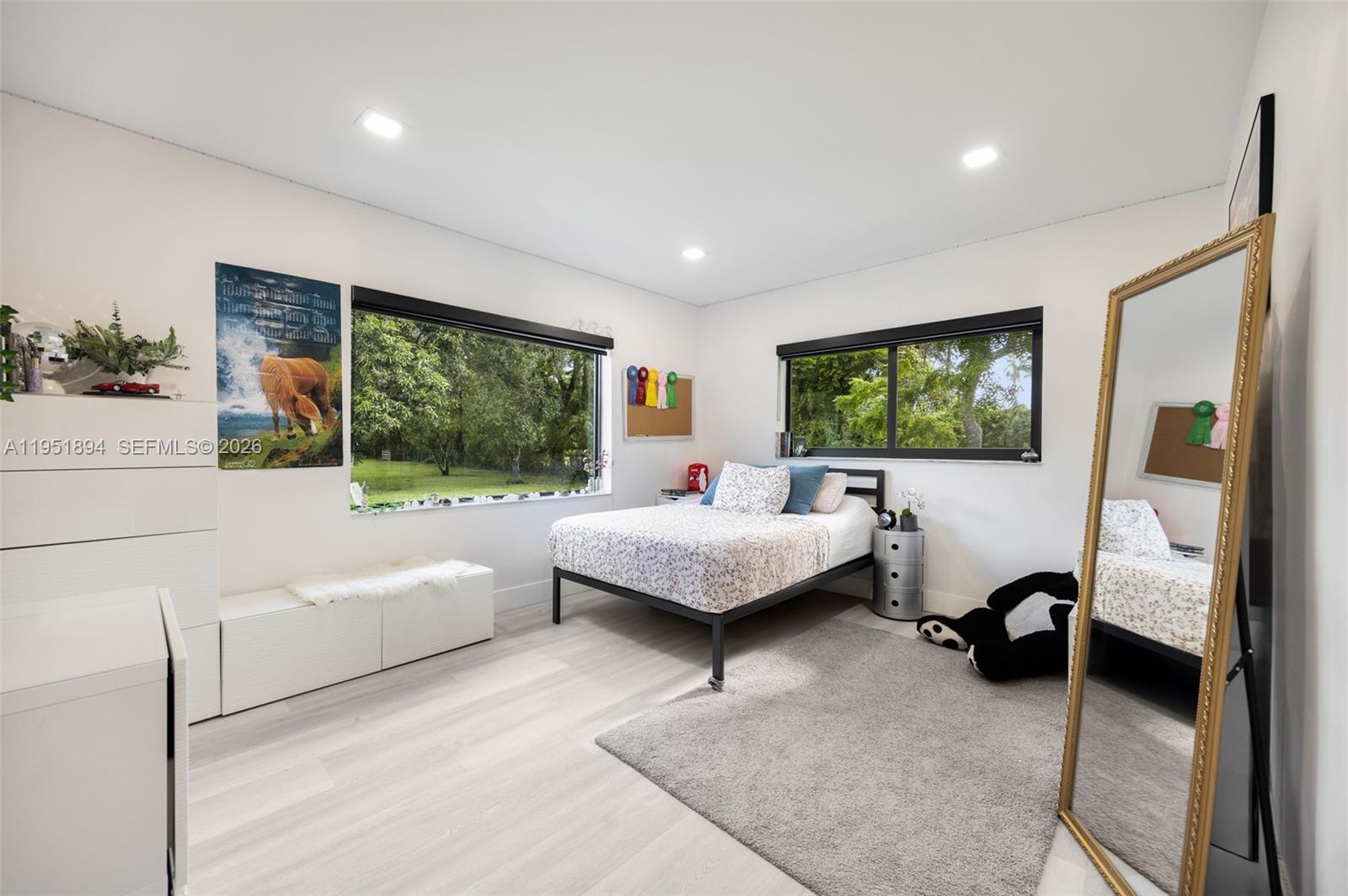 See details / sq. ft. $ 2026-01-23 0 Photo