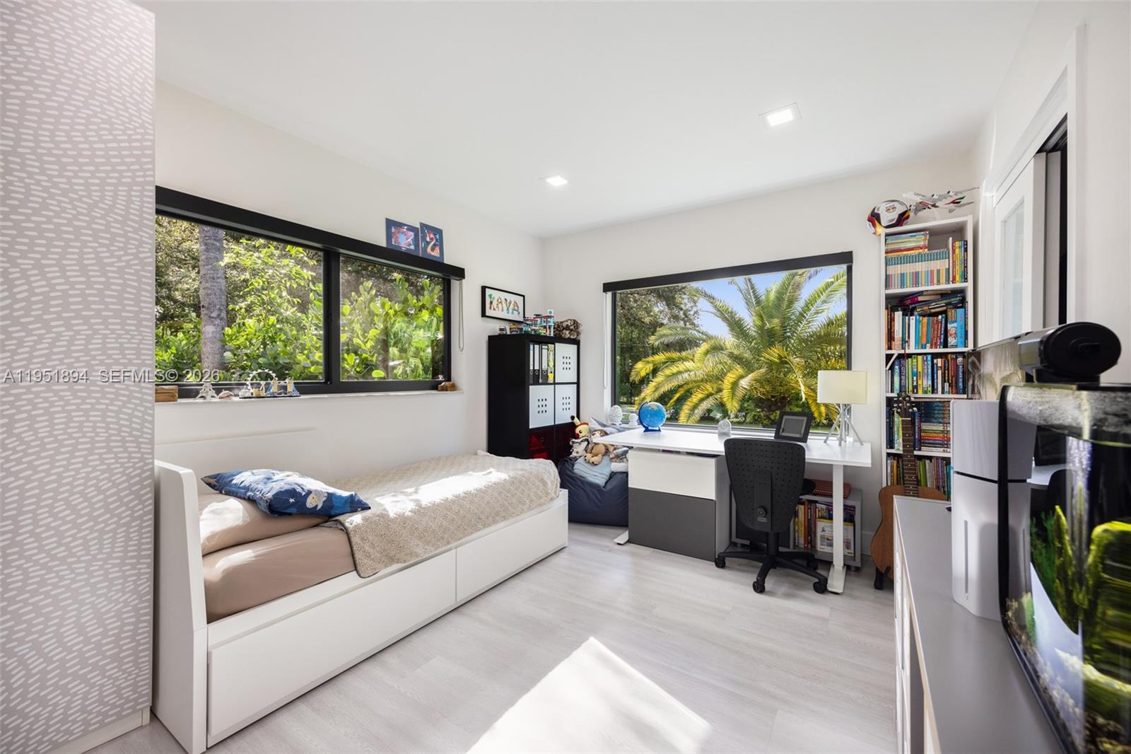 See details / sq. ft. $ 2026-01-23 0 Photo