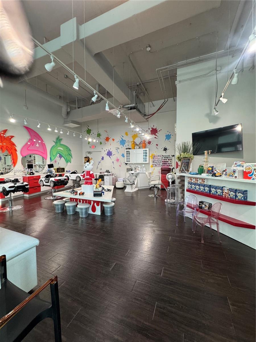 Подробнее / кв.футов $ 2026-01-23 0 Фото