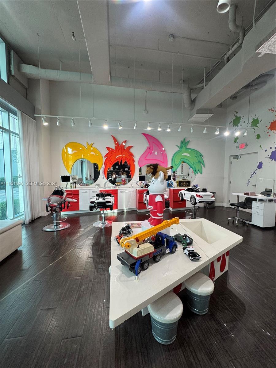 Подробнее / кв.футов $ 2026-01-23 0 Фото