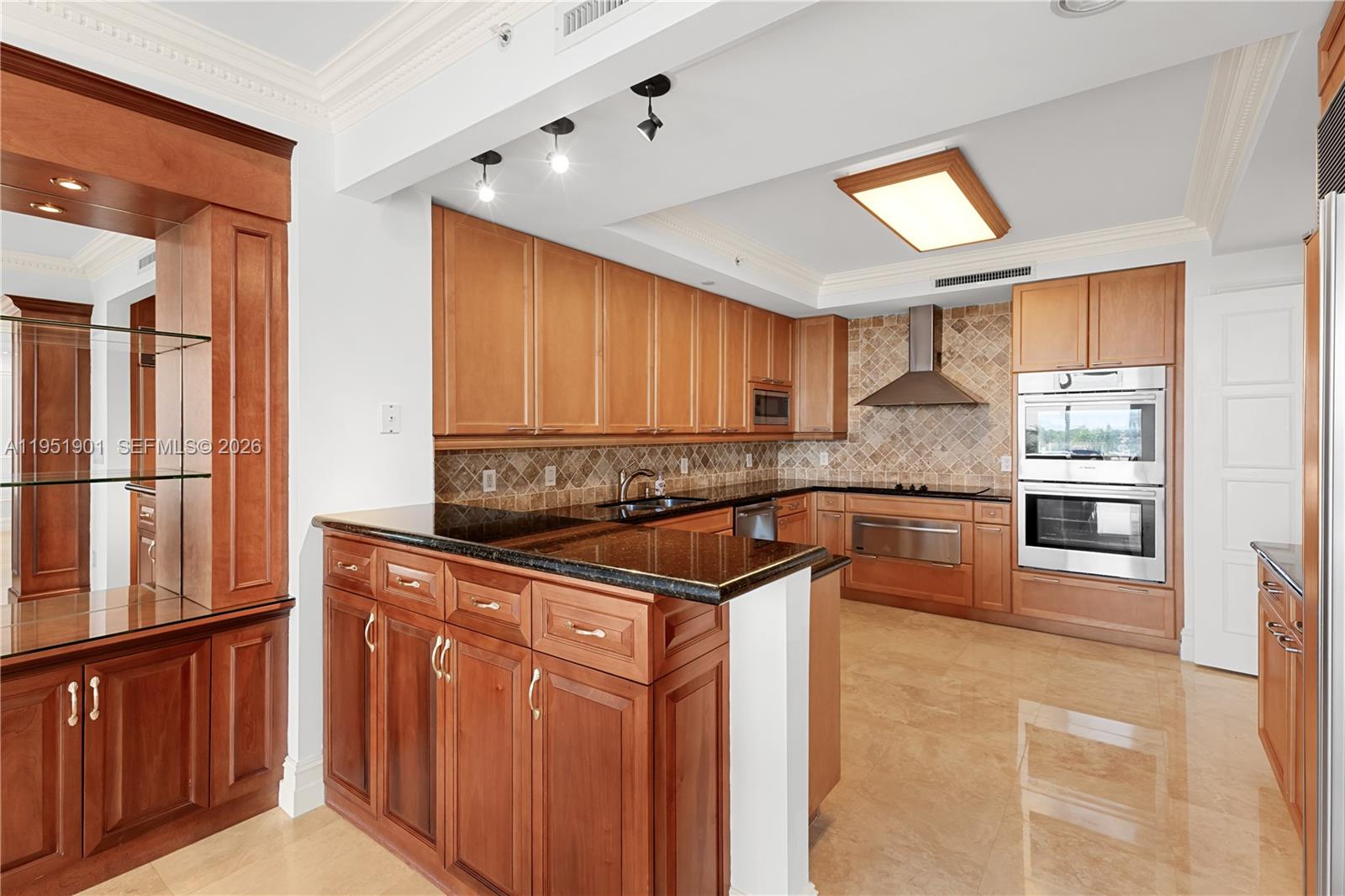 Photo of 20201 Country Club Dr  #608, Aventura, Florida, 33180 - 