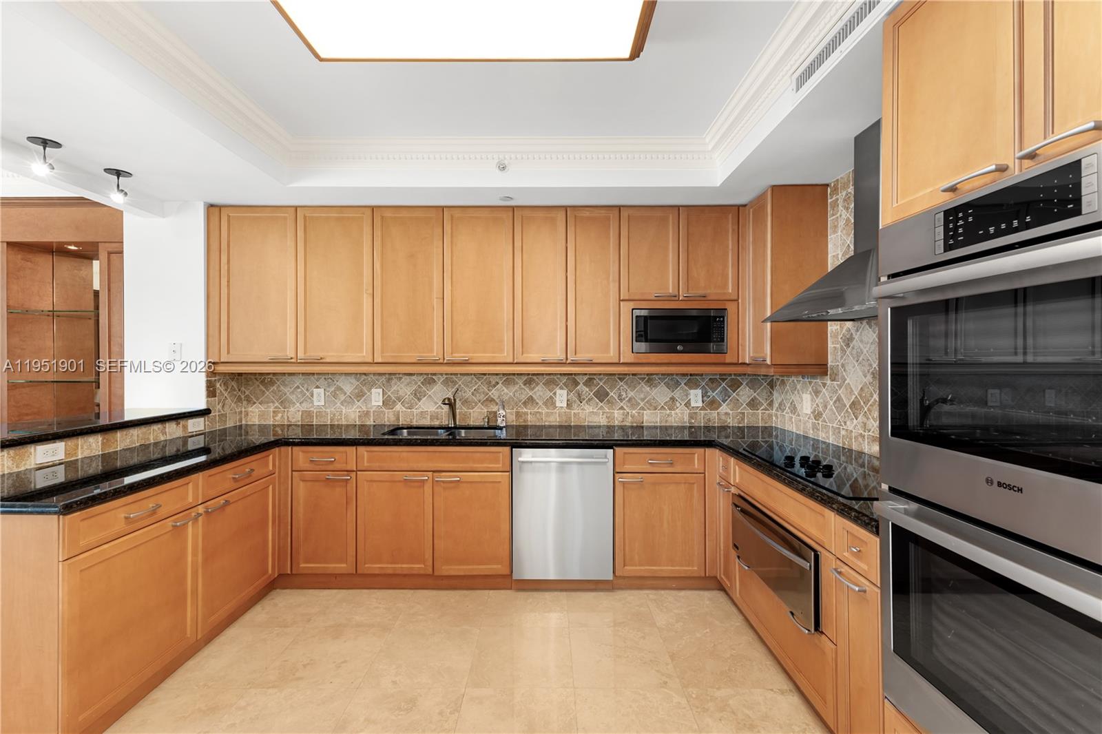 Photo of 20201 Country Club Dr  #608, Aventura, Florida, 33180 - 