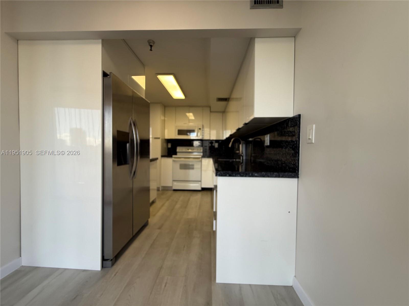 See details 714 1 / 2 896 sq. ft. $ 2026-01-23 0 Photo