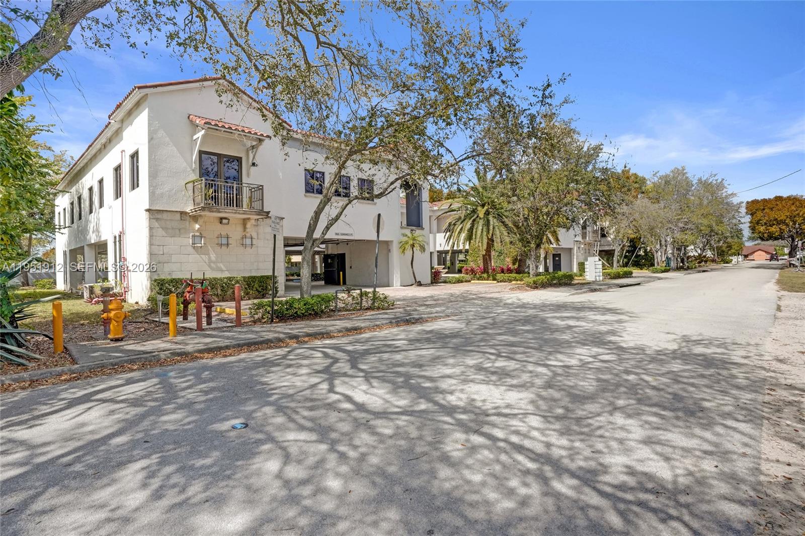 B  /   sq. ft. $ 2026-01-23 0 foto