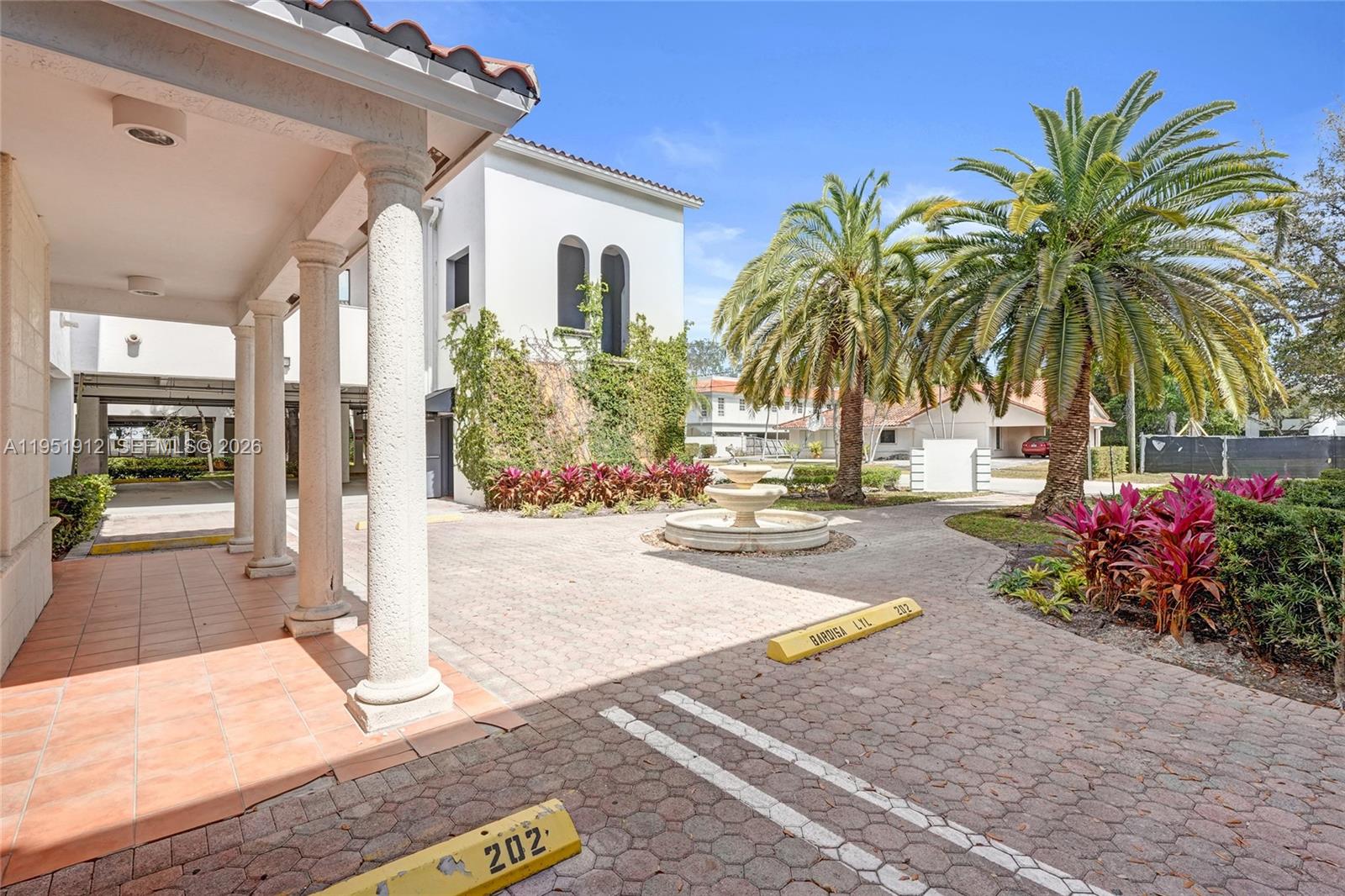 B  /   sq. ft. $ 2026-01-23 0 foto