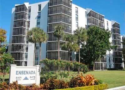 Photo of 3401 Country Club Dr  #310, Aventura, Florida, 33180 - 