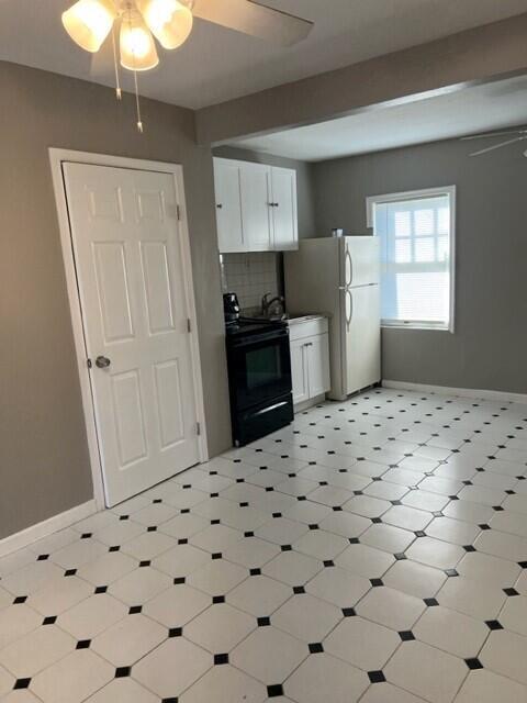   / 4 1600 sq. ft. $ 2026-06-09 0 foto
