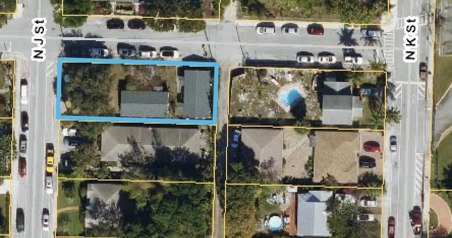   / 4 1600 sq. ft. $ 2026-06-09 0 foto