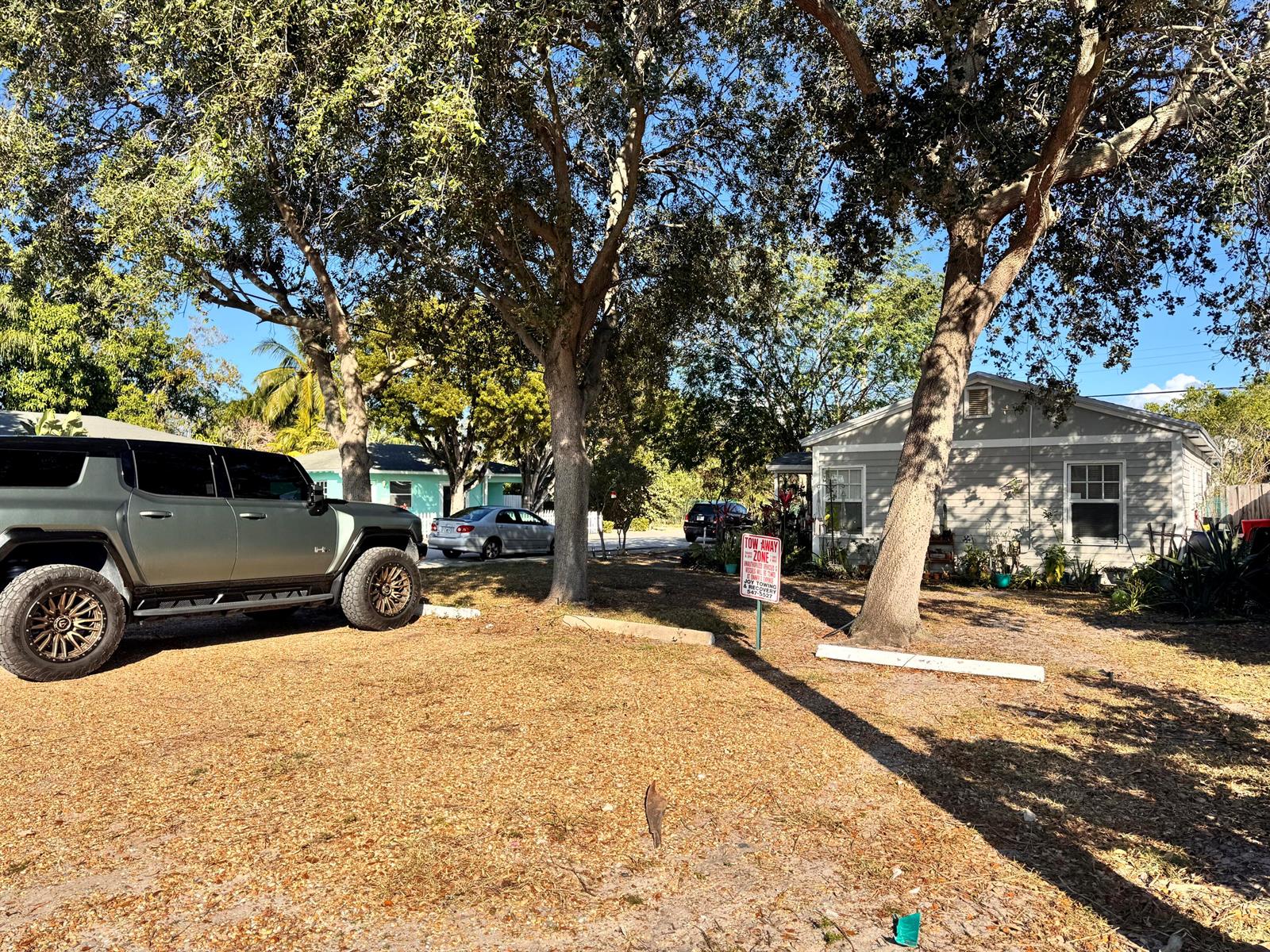   / 4 1600 sq. ft. $ 2026-06-09 0 foto