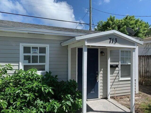   / 4 1600 sq. ft. $ 2026-06-09 0 foto