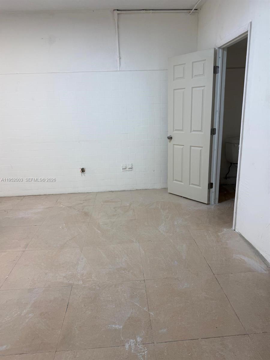 See details 115 / sq. ft. $ 2026-01-24 0 Photo