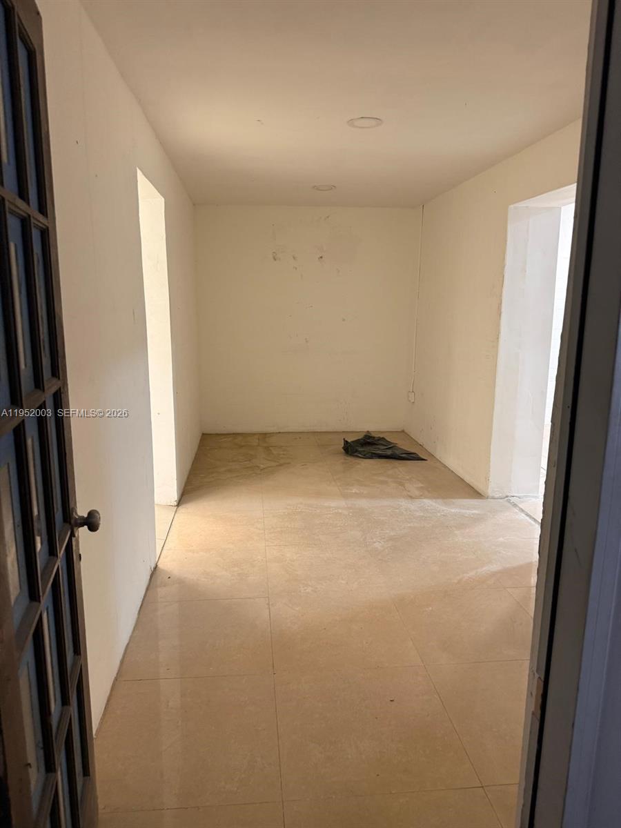 See details 115 / sq. ft. $ 2026-01-24 0 Photo