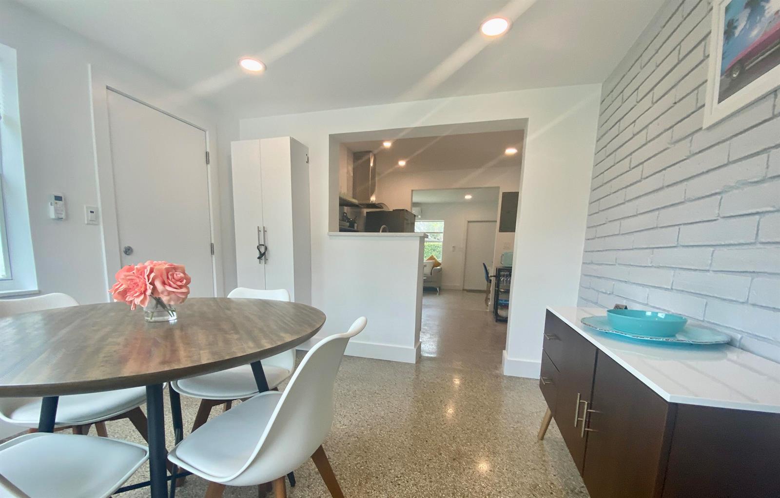 Ver detalles / 4 3028 sq. ft. $ 2026-06-21 0 foto