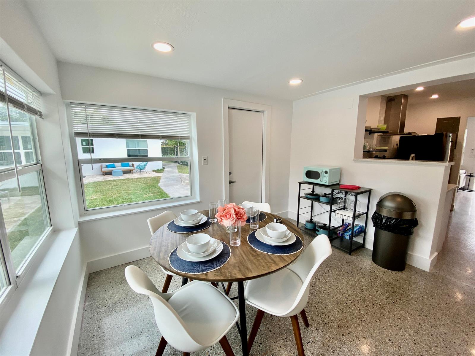 Ver detalles / 4 3028 sq. ft. $ 2026-06-21 0 foto