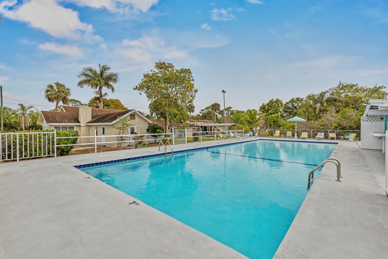 Ver detalles / 5 6497 sq. ft. $ 2026-02-26 0 foto