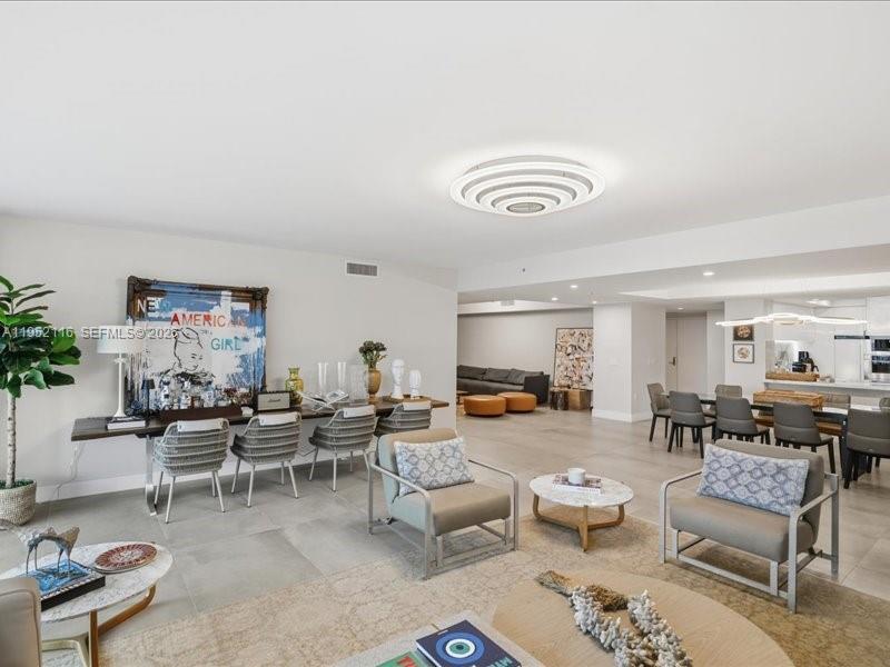 5-2404 4 / 5 3084 sq. ft. $ 2026-01-24 0 Photo