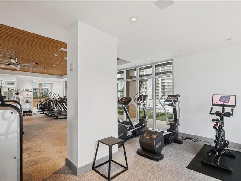 5-2404 4 / 5 3084 sq. ft. $ 2026-01-24 0 Photo