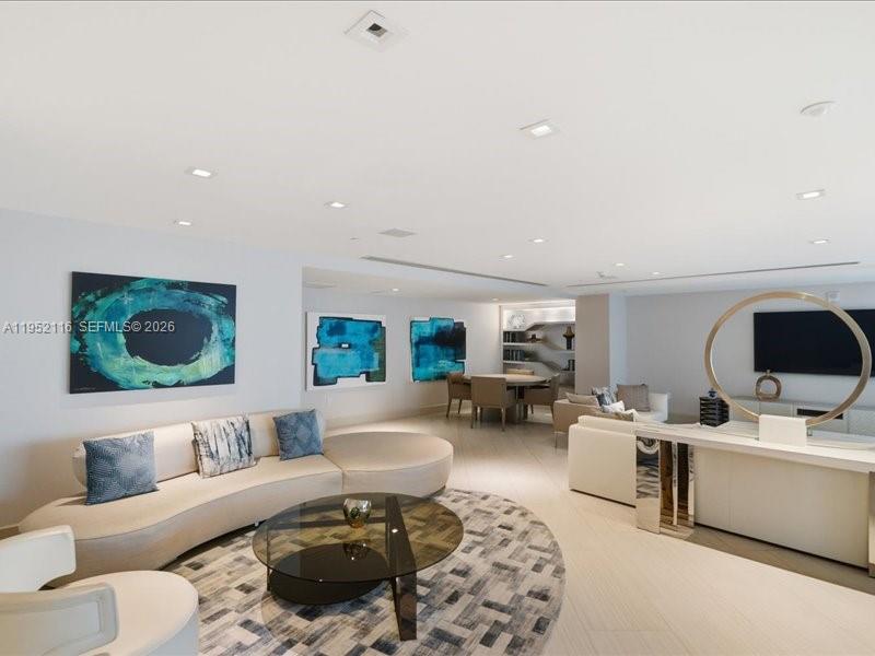 5-2404 4 / 5 3084 sq. ft. $ 2026-01-24 0 Photo