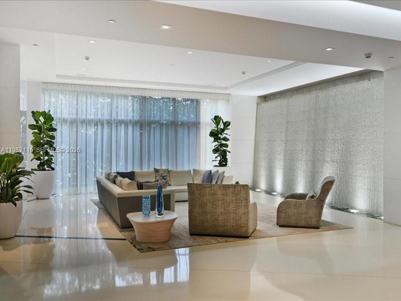 5-2404 4 / 5 3084 sq. ft. $ 2026-01-24 0 Photo