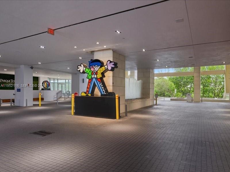 5-2404 4 / 5 3084 sq. ft. $ 2026-01-24 0 Photo