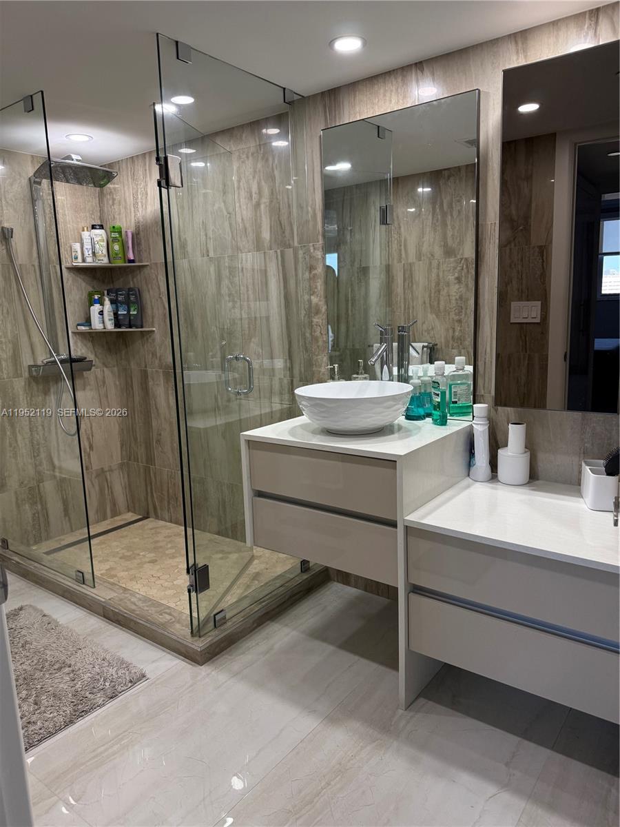 911 2 / 2 1507 sq. ft. $ 2026-01-24 0 Photo