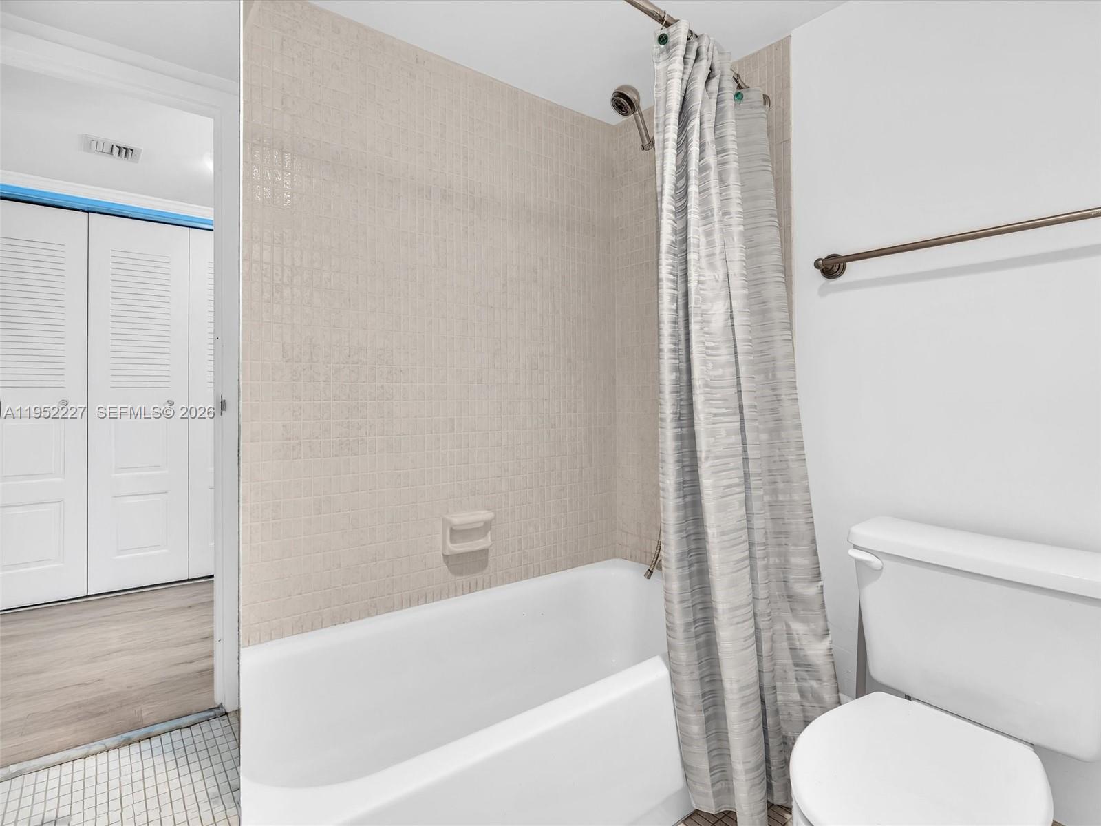 Photo of 3675 Country Club Dr #409, Aventura, Florida, 33180 -