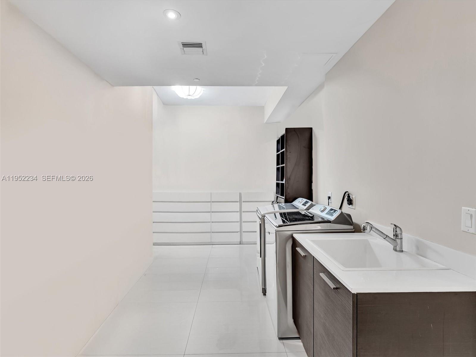 Photo of 3300 188th St #718, Aventura, Florida, 33180 -