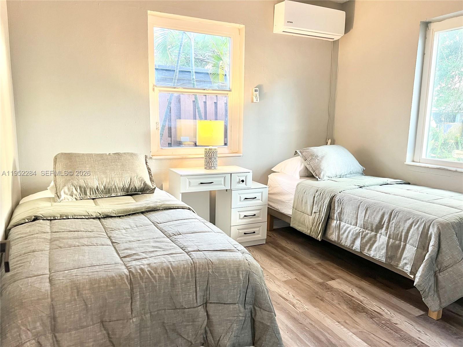 Ver detalles 436 3 / 2 1036 sq. ft. $ 2026-05-06 0 foto