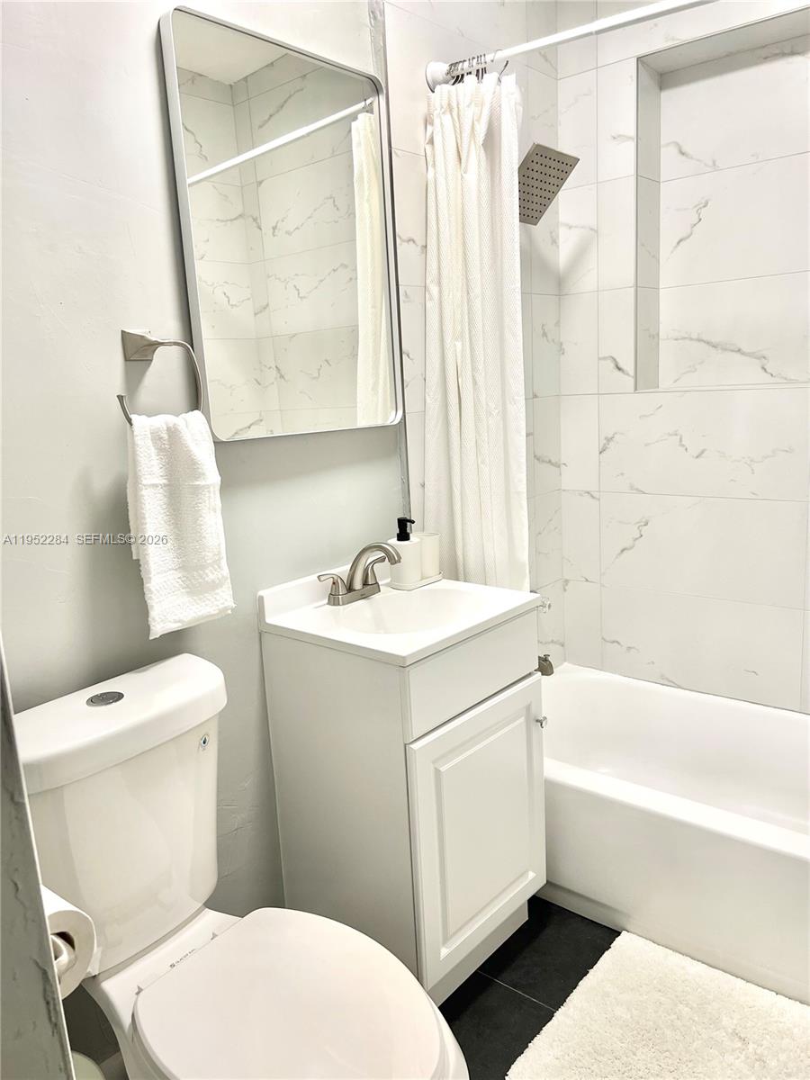 Ver detalles 436 3 / 2 1036 sq. ft. $ 2026-05-06 0 foto