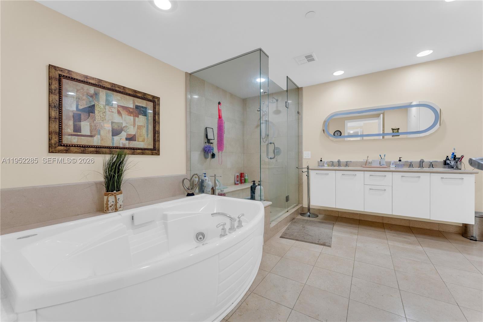 Photo of 3101 Ocean Dr  #606, Hollywood, Florida, 33019 - 