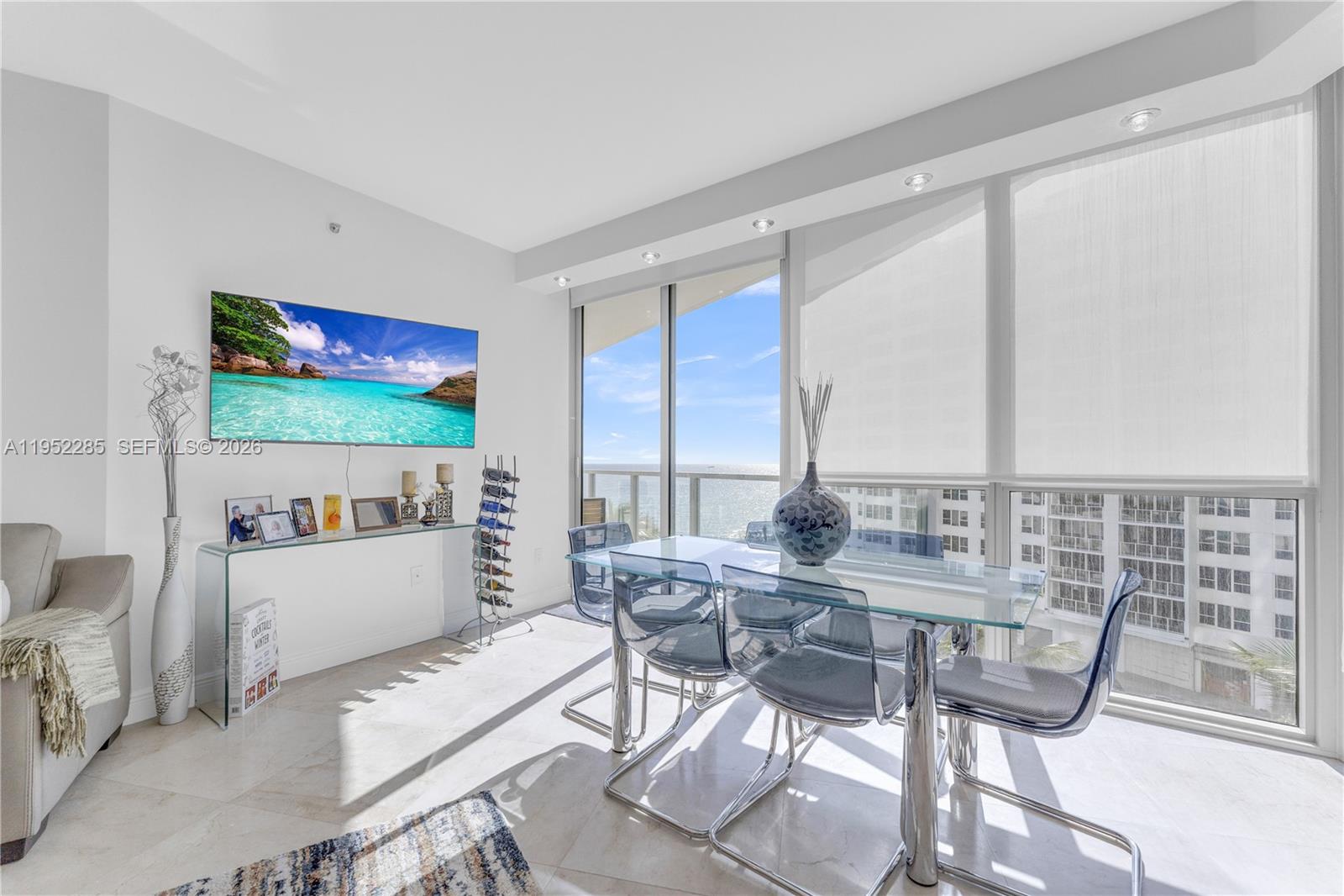 Photo of 3101 Ocean Dr  #606, Hollywood, Florida, 33019 - 