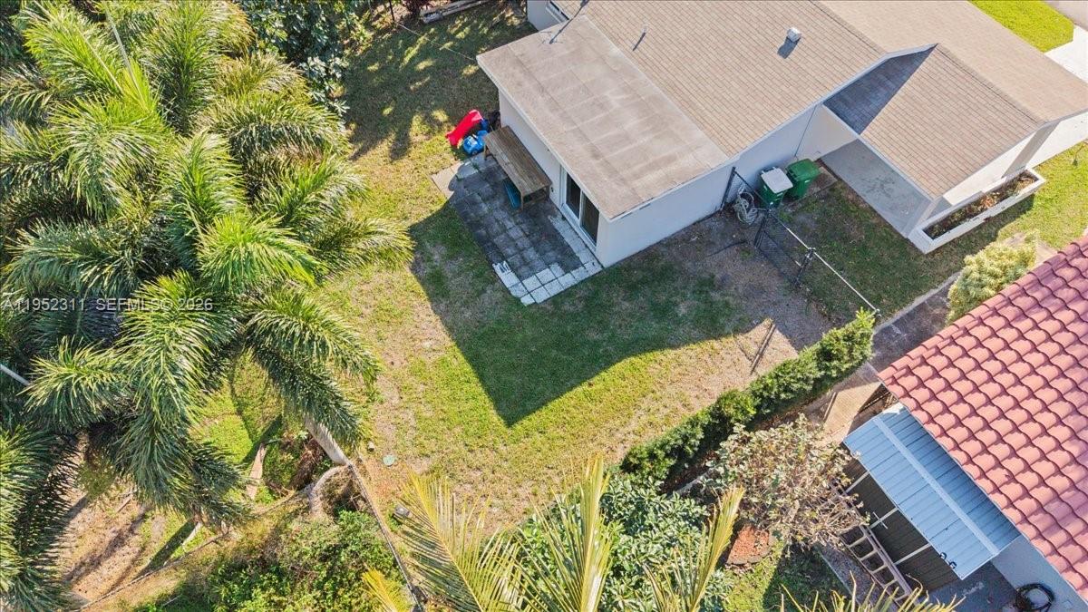 Ver detalles 5402 2 / 1 1044 sq. ft. $ 2026-07-14 0 foto
