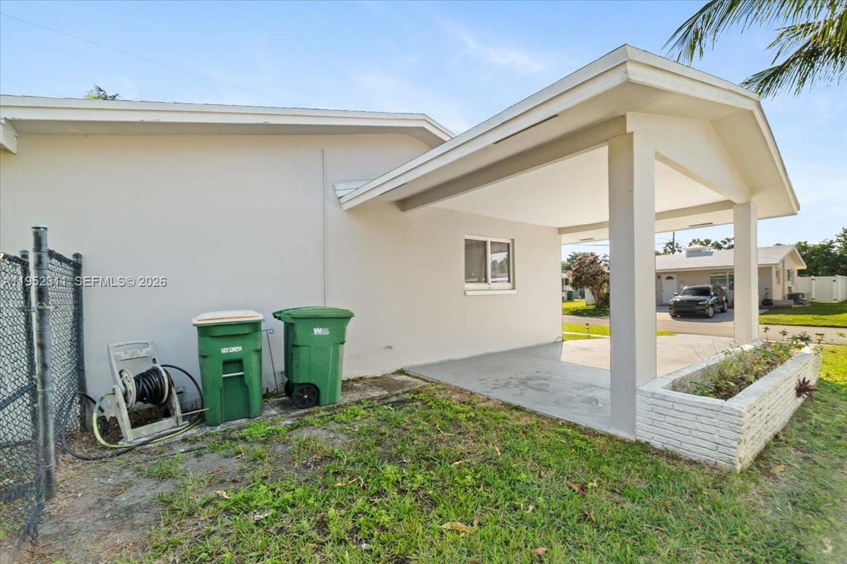 Ver detalles 5402 2 / 1 1044 sq. ft. $ 2026-07-14 0 foto