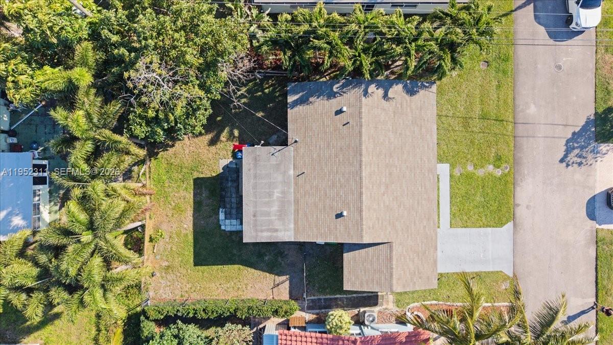 Ver detalles 5402 2 / 1 1044 sq. ft. $ 2026-07-14 0 foto