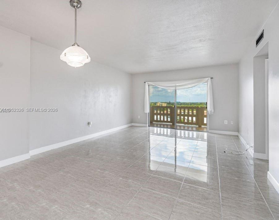 914 1 / 2 844 sq. ft. $ 2026-01-25 0 Photo