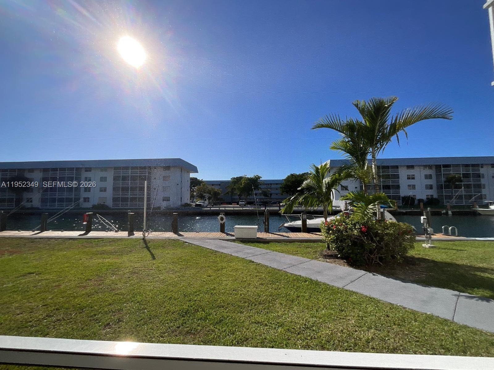Ver detalles 107 2 / 2 1085 sq. ft. $ 2026-05-12 0 foto