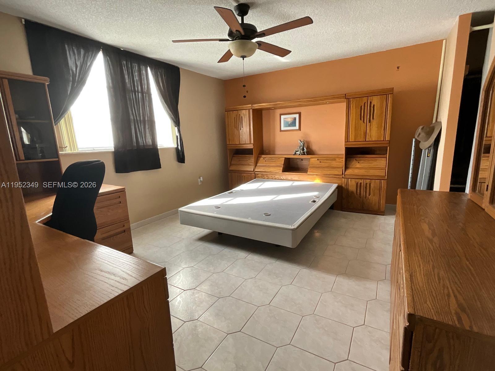 Ver detalles 107 2 / 2 1085 sq. ft. $ 2026-05-12 0 foto