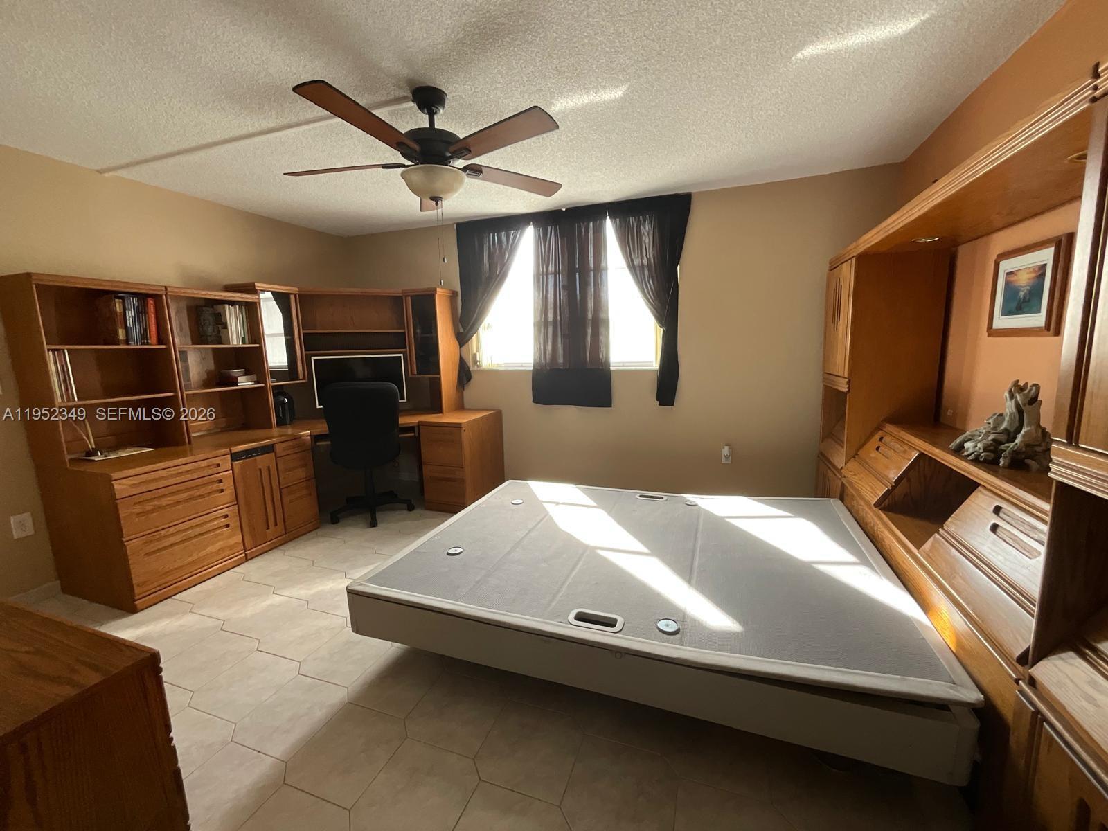 Ver detalles 107 2 / 2 1085 sq. ft. $ 2026-05-12 0 foto