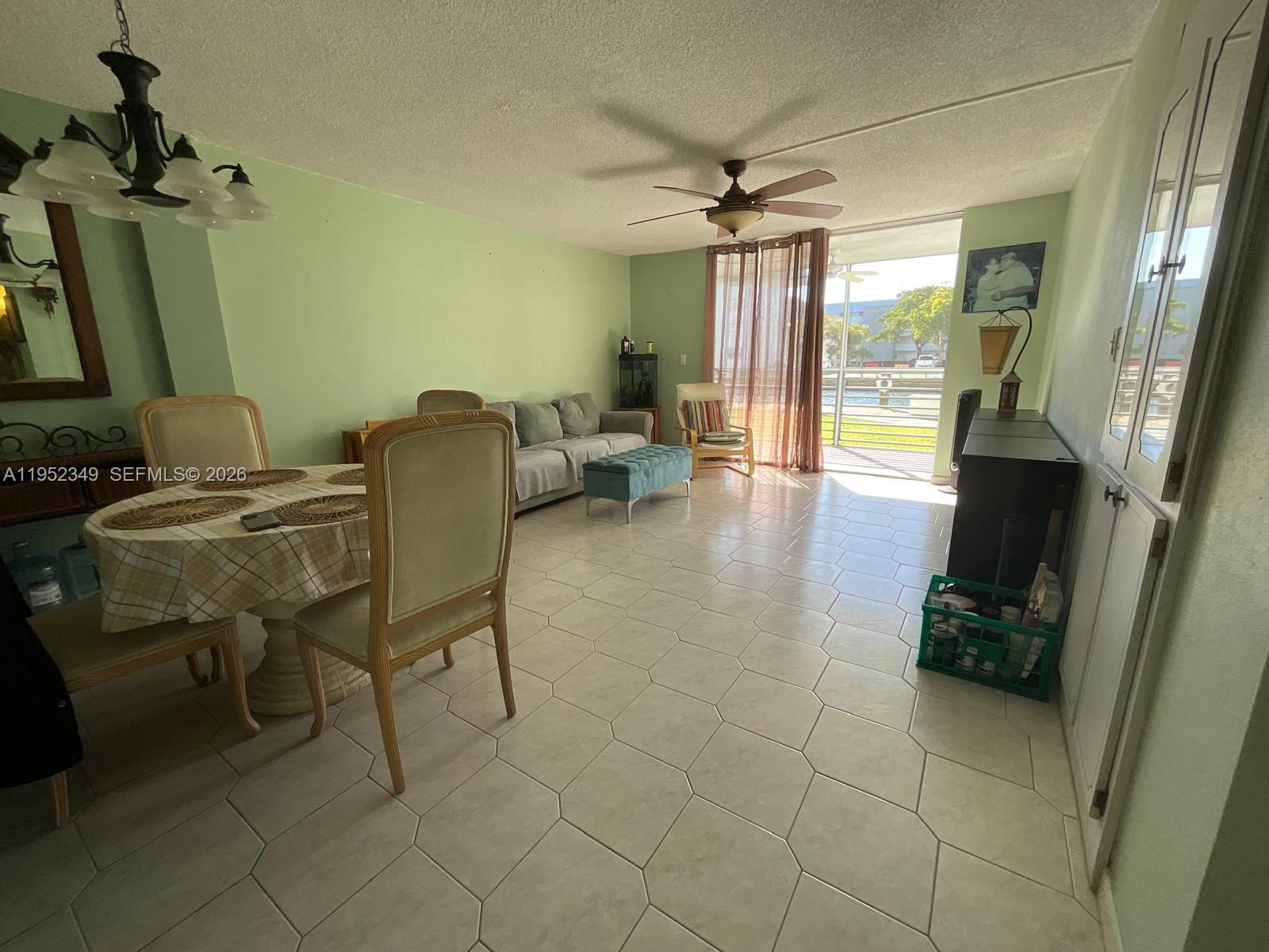 Ver detalles 107 2 / 2 1085 sq. ft. $ 2026-05-12 0 foto