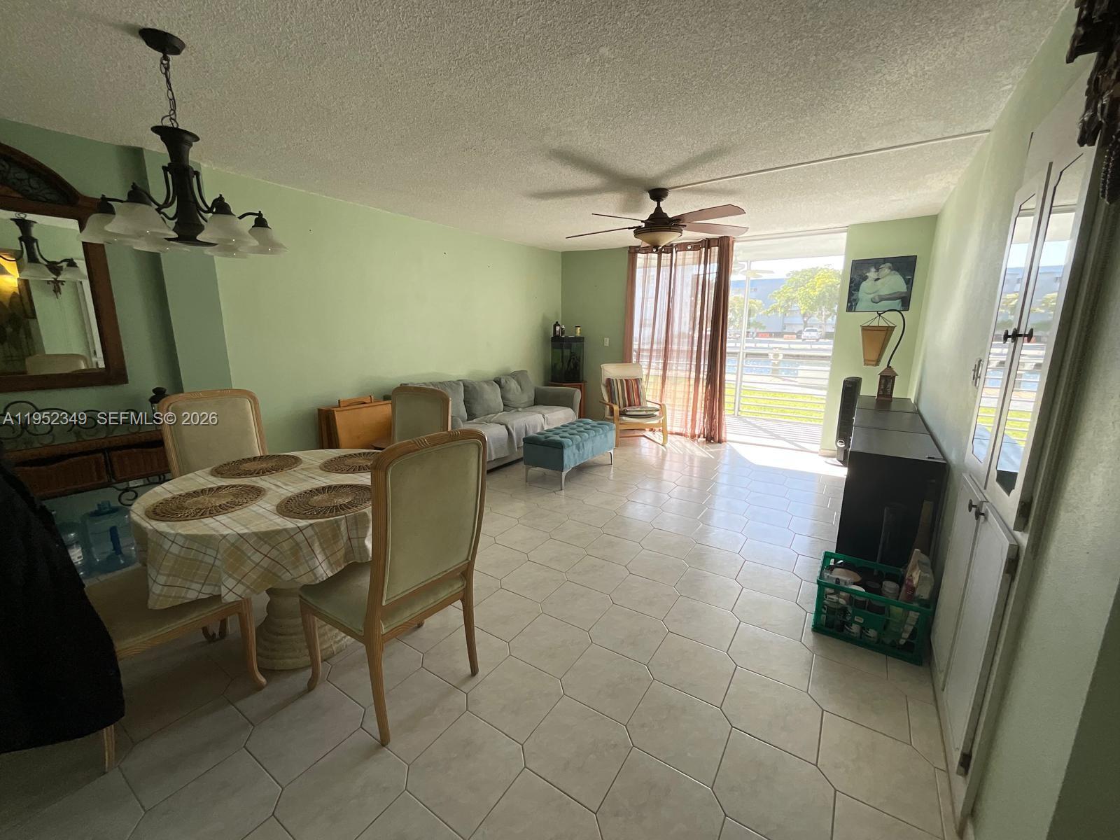 Ver detalles 107 2 / 2 1085 sq. ft. $ 2026-05-12 0 foto