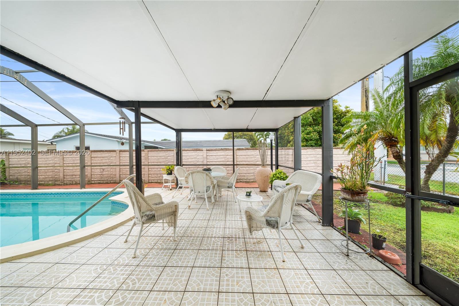 9590 3 / 2 1872 кв.футов $ 2026-01-25 0 Фото