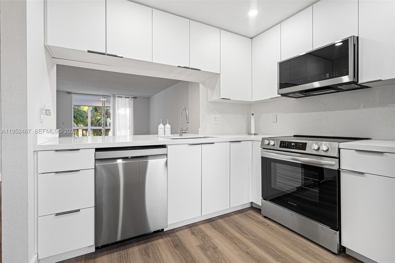 Photo of 901 14th Ave  #205, Hallandale Beach, Florida, 33009 - 