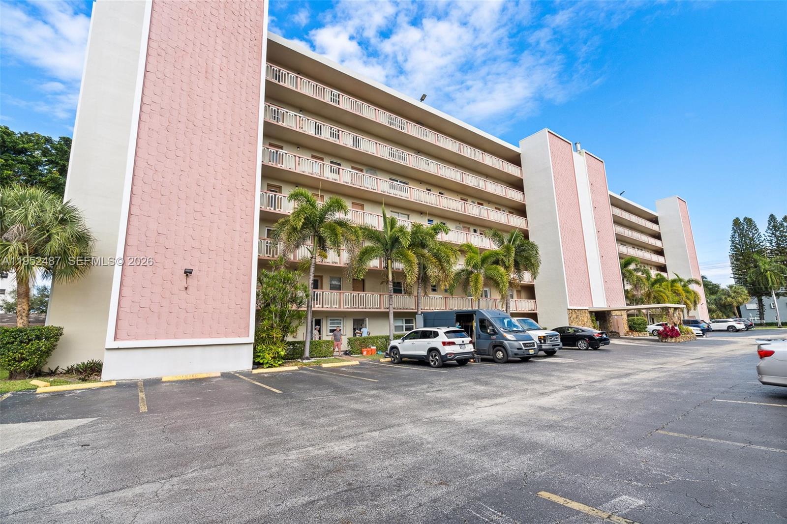 Photo of 901 14th Ave  #205, Hallandale Beach, Florida, 33009 - 