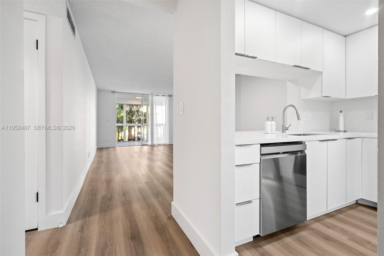 Photo of 901 14th Ave  #205, Hallandale Beach, Florida, 33009 - 