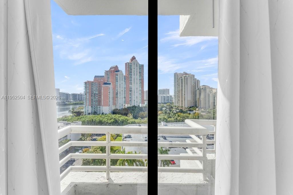 Photo of 3300 192nd St  #1414, Aventura, Florida, 33180 - 