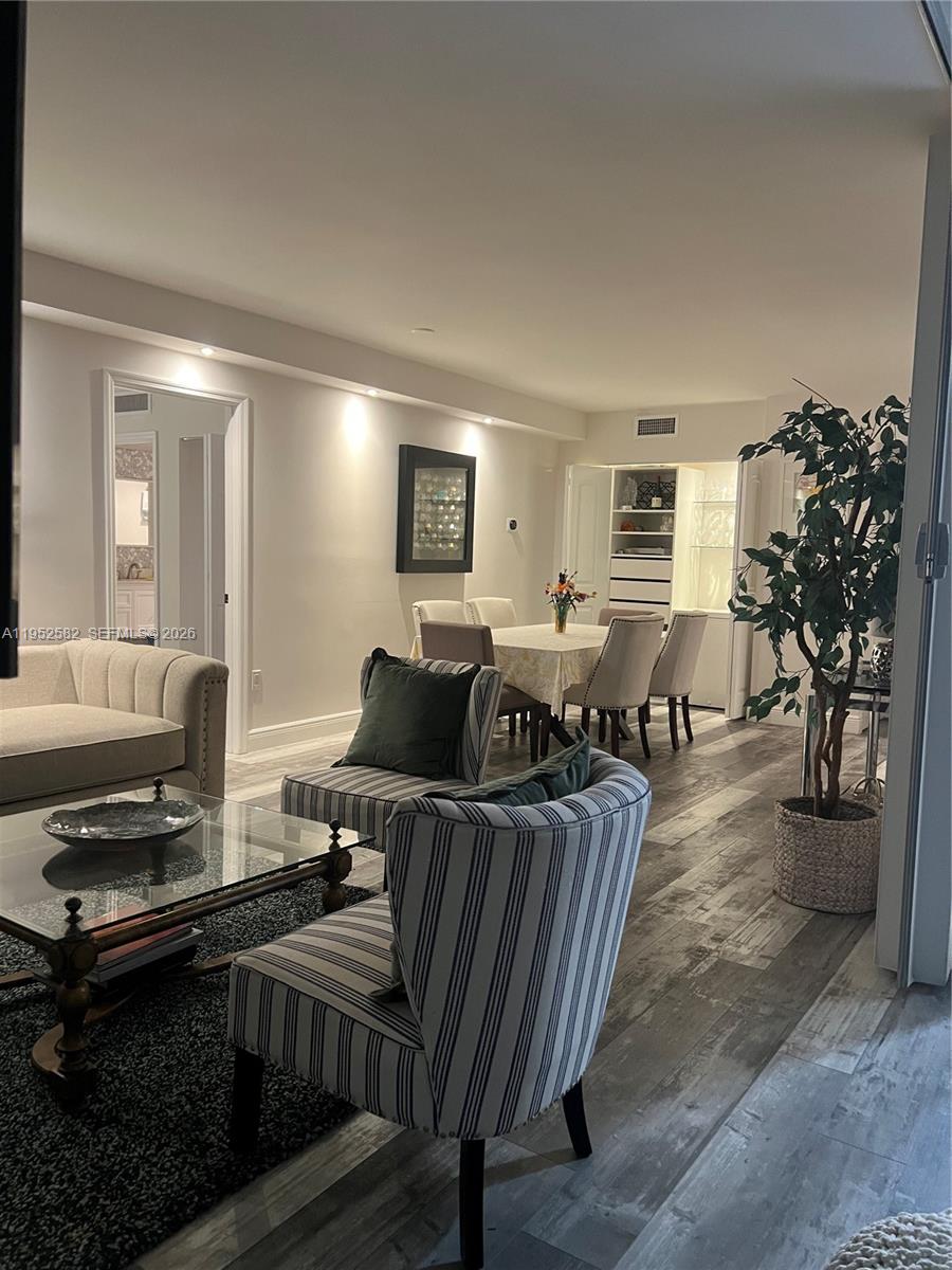 Photo of 3675 Country Club Dr  #2408, Aventura, Florida, 33180 - 